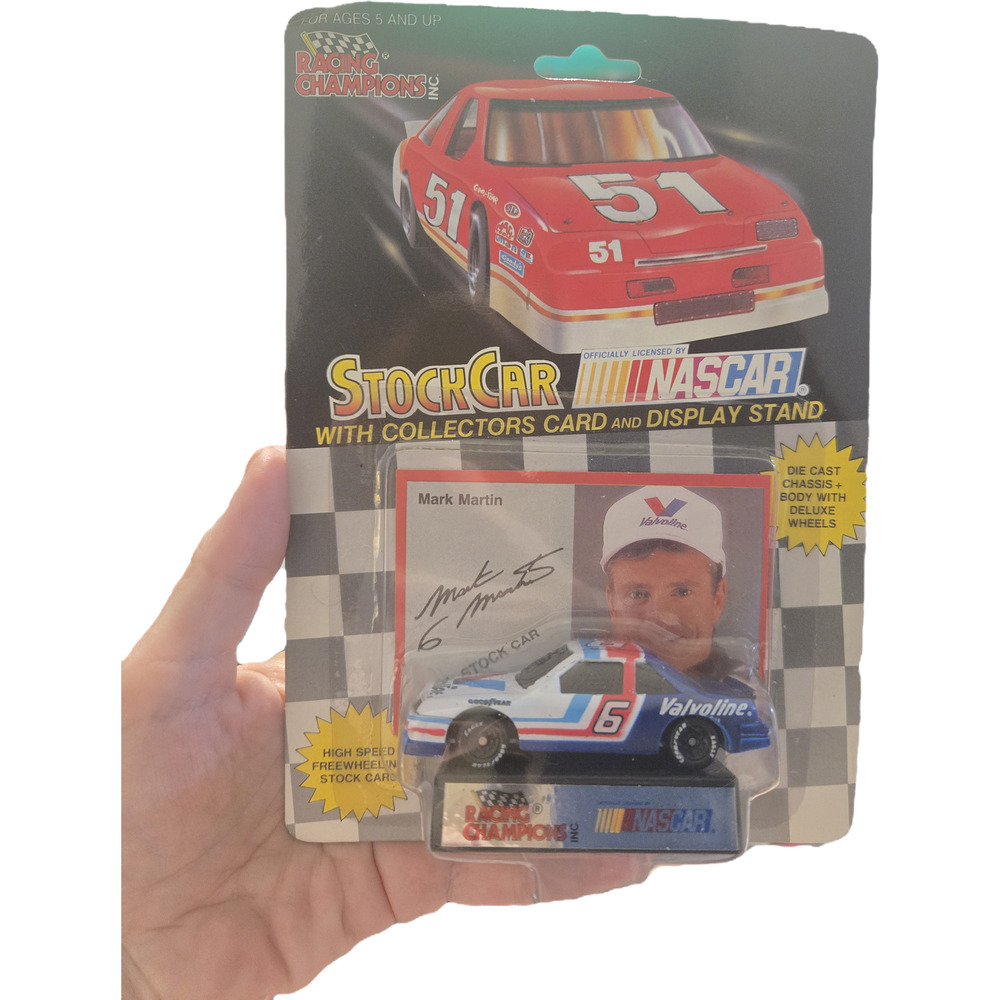 Mark Martin #6 Valvoline Racing Champions 1:64 Diecast Stock Car Nascar